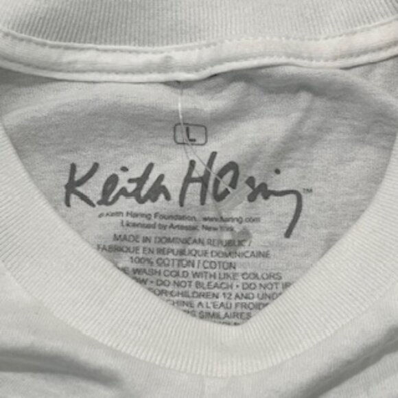 NEW Keith Haring T-shirt Men’s Sz LARGE Dancing Figures Heart White Short Sleeve - Picture 5 of 7